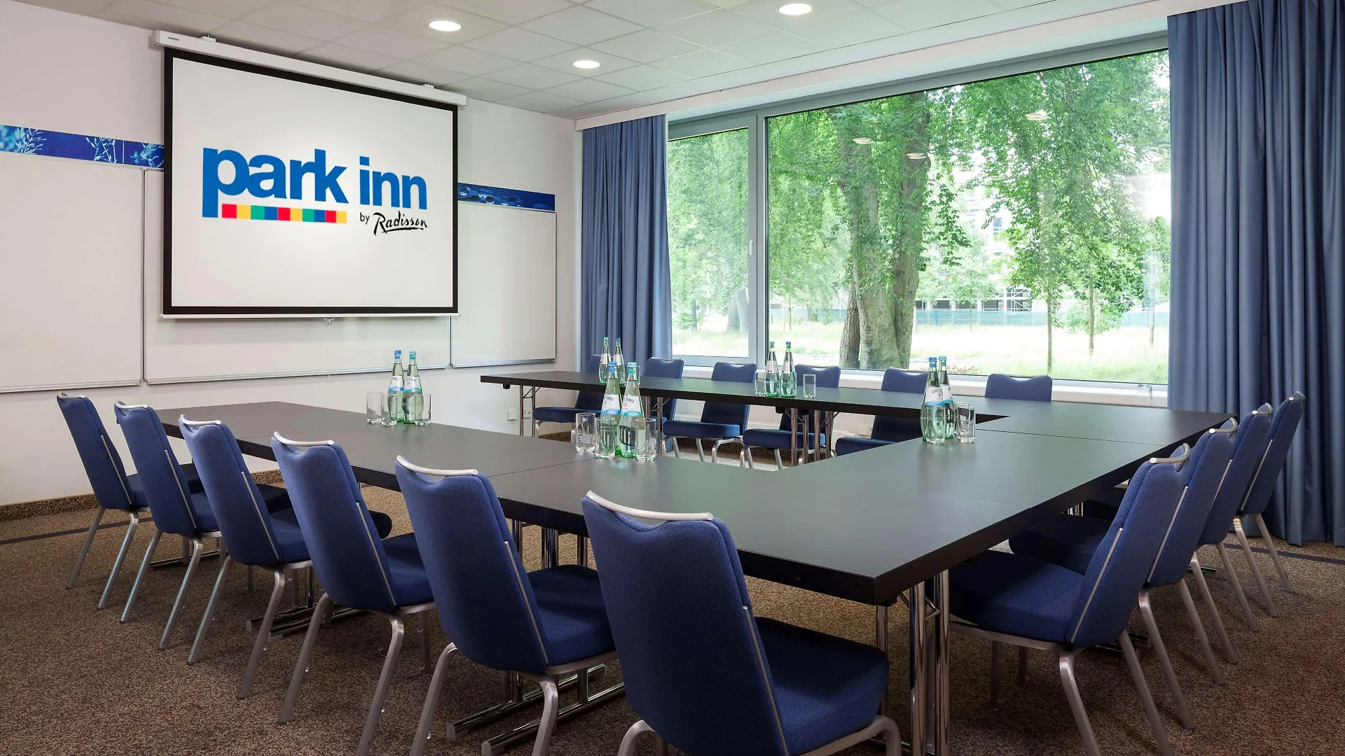 Park Inn By Radisson Frankfurt Airport Φραγκφούρτη