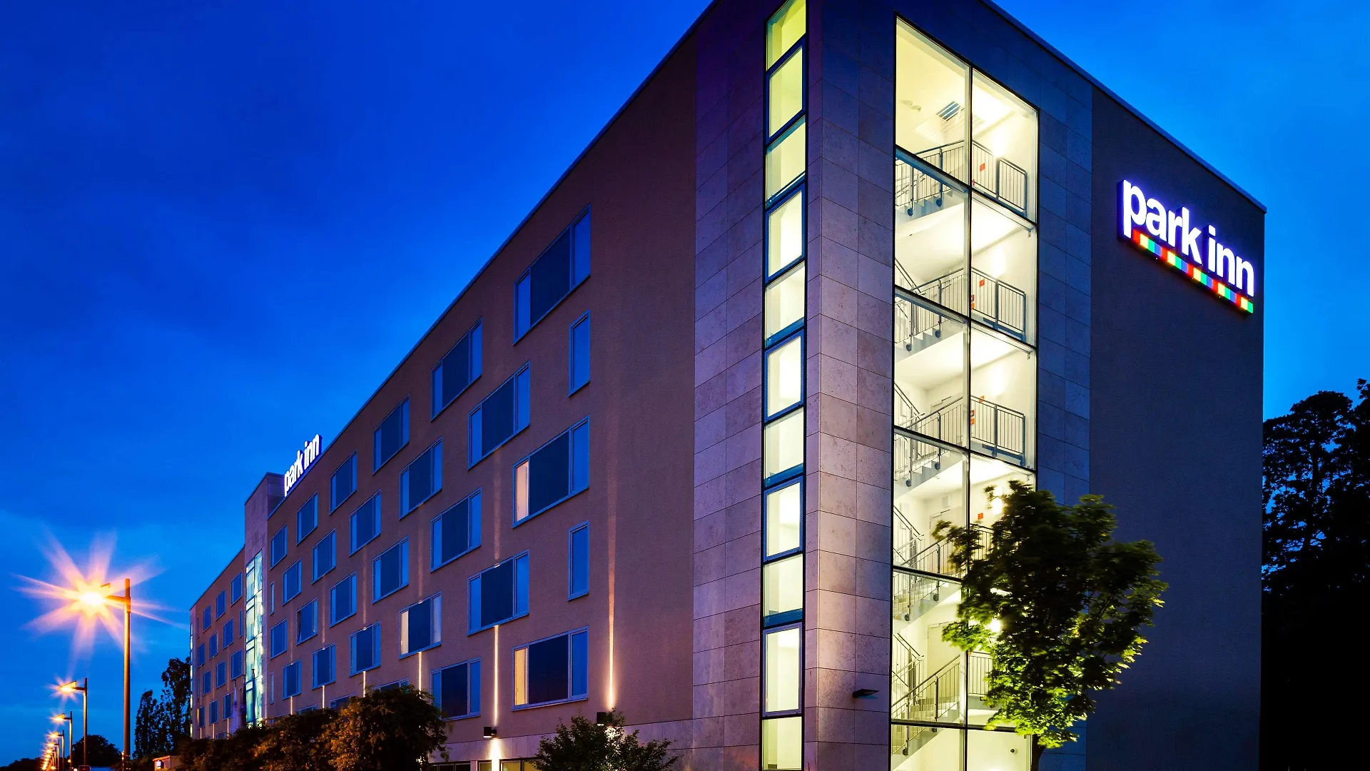 Park Inn By Radisson Frankfurt Airport Francfort-sur-le-Main 3*,